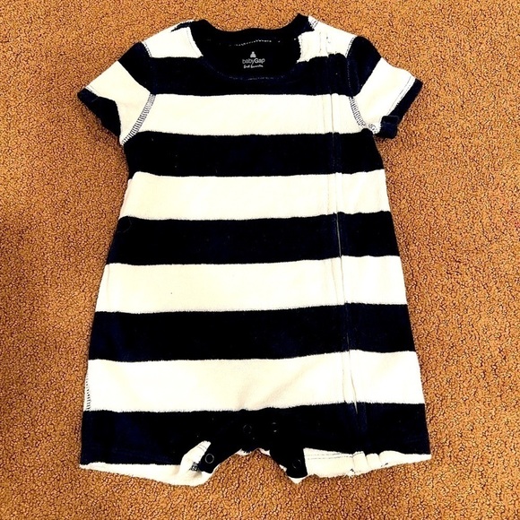 Baby Gap 6-12 Months Striped Romper TerryCloth - Picture 1 of 4